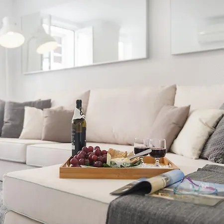 Double L - Avenida Apartman *